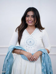 Dazzling Anarkalis With Pant And Duppata