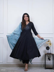 Dazzling Anarkalis With Pant And Duppata