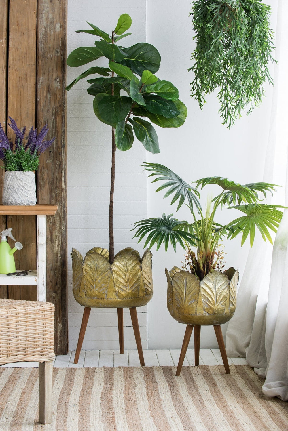 set of 2 metal Indoor planters