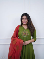 Dazzling Anarkalis With Pant And Duppata