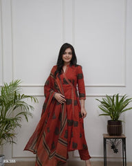 Cotton set  printed floral on kurta & slit with highlights