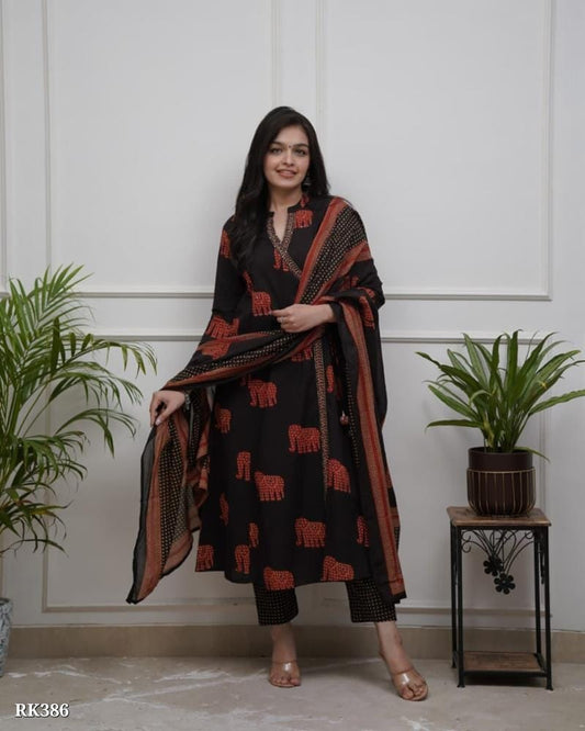 Cotton set  printed floral on kurta & slit with highlights