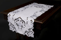 Garden Trellis Table Runner