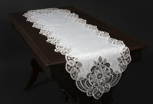 Antebella Table Runner